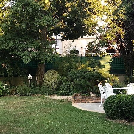 Le Jardin De Fresnes Bed & Breakfast エクステリア 写真