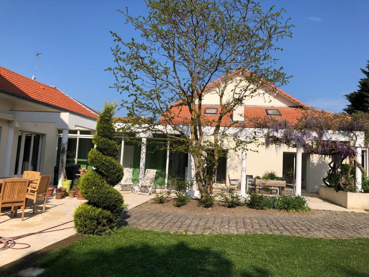 Le Jardin De Fresnes Bed & Breakfast エクステリア 写真