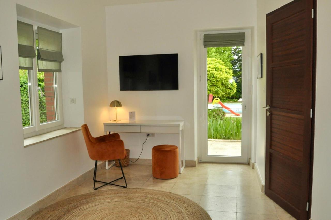 Le Jardin De Fresnes Bed & Breakfast エクステリア 写真