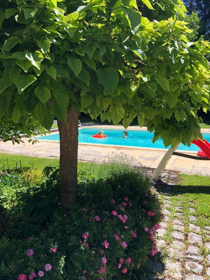 Le Jardin De Fresnes Bed & Breakfast エクステリア 写真