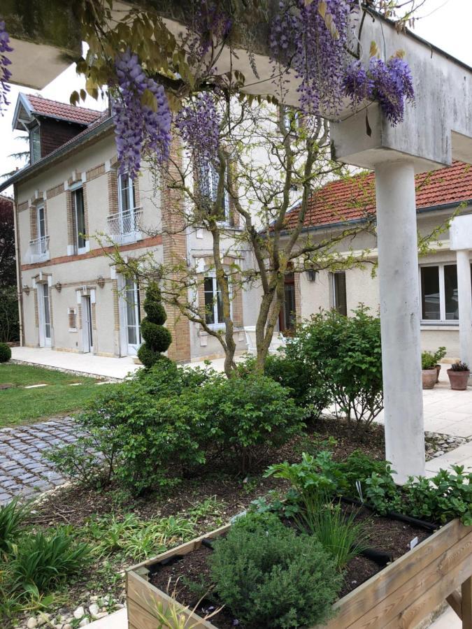 Le Jardin De Fresnes Bed & Breakfast エクステリア 写真